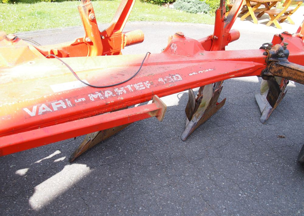 محراث Pług obrotowy Kuhn Kuhn Vari-Master 150 4+1 Pług obracany Kuhn Vari-Master 150 4+1: صور 9
