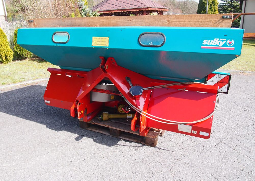 آلة رش الأسمدة Rozsiewacz nawozów Sulky DPX GL 2000  18-24m  Rozsiewacz nawozów Sulky: صور 11