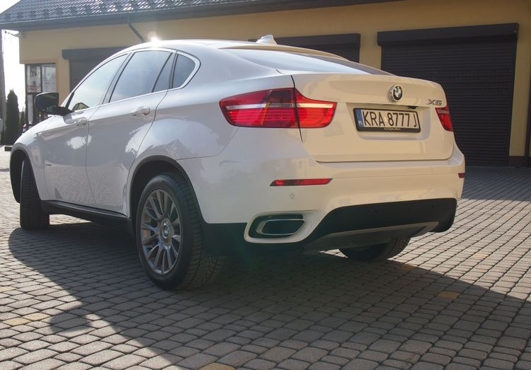 سيارة دفع رباعي Samochód BMW X6 e71 xdrive40d Individual 2012 Samochód BMW X6 Individual: صور 7