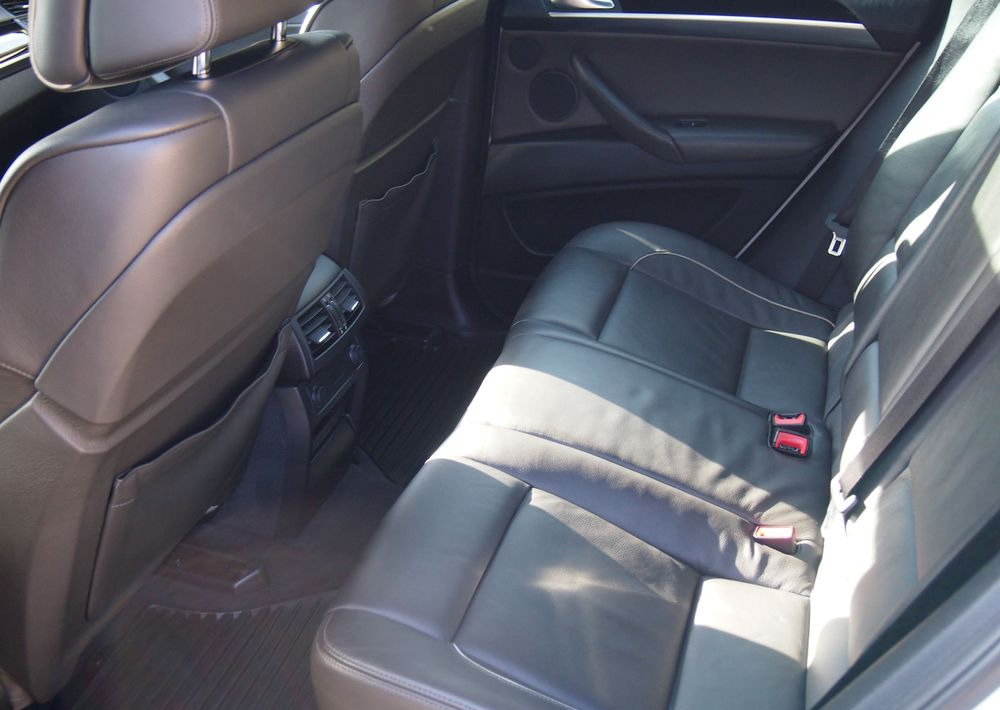 سيارة دفع رباعي Samochód BMW X6 e71 xdrive40d Individual 2012 Samochód BMW X6 Individual: صور 13