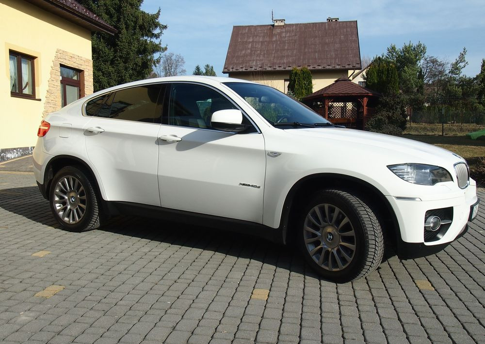 سيارة دفع رباعي Samochód BMW X6 e71 xdrive40d Individual 2012 Samochód BMW X6 Individual: صور 8