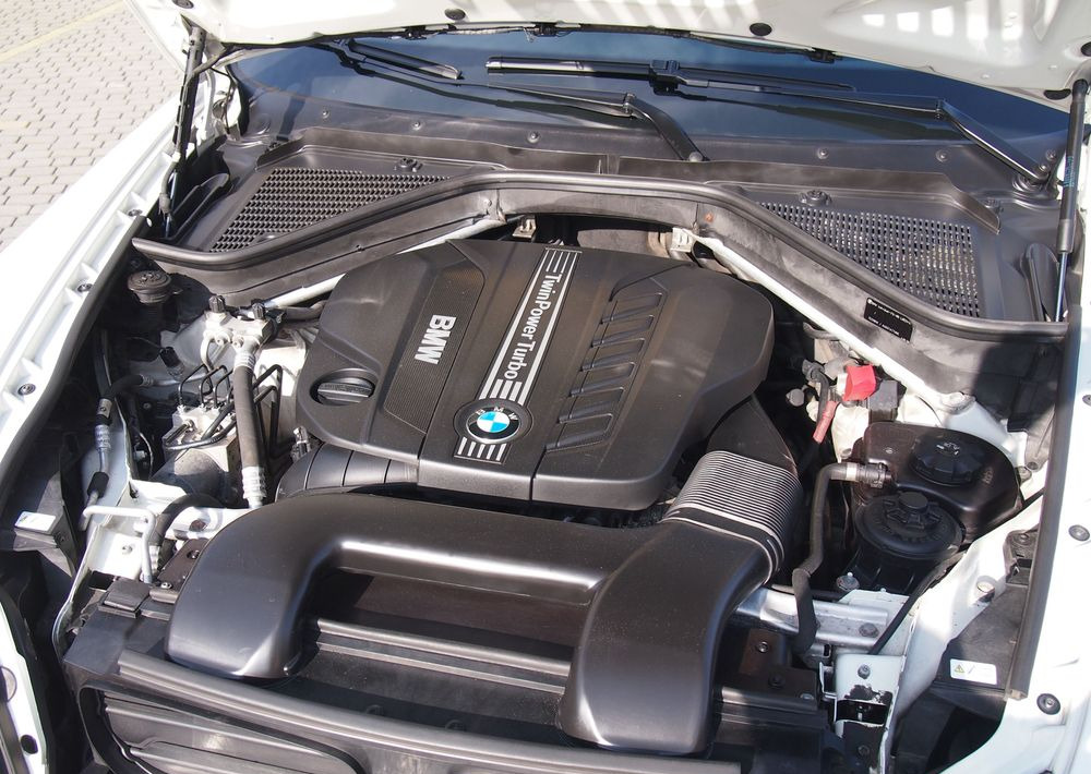 سيارة دفع رباعي Samochód BMW X6 e71 xdrive40d Individual 2012 Samochód BMW X6 Individual: صور 14