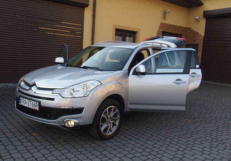 Samochód Citroen C-Crosser 2.2 HDI 2010 Samochód osobowy SUW 4x4 - سيارة: صور 1 Samochód Citroen C-Crosser 2.2 HDI 2010 Samochód osobowy SUW 4x4 - سيارة: صور 1