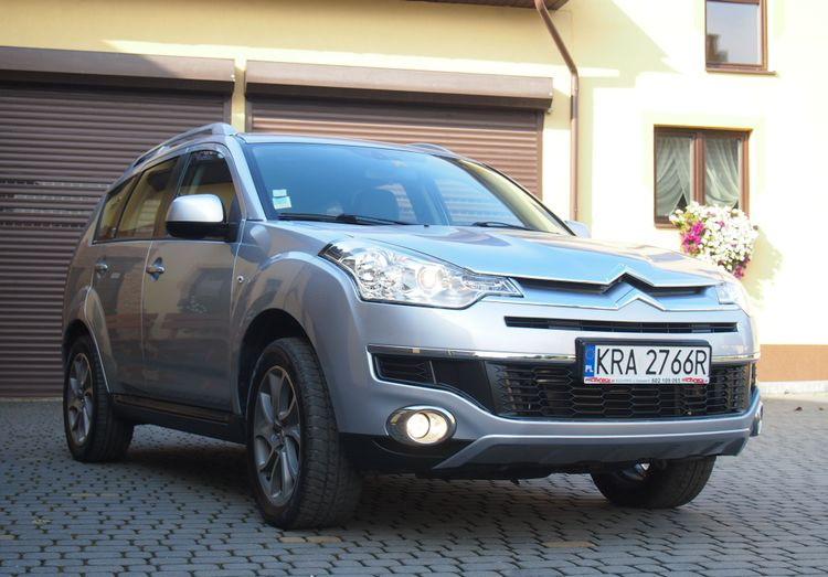 Samochód Citroen C-Crosser 2.2 HDI 2010 Samochód osobowy SUW 4x4 - سيارة: صور 5 Samochód Citroen C-Crosser 2.2 HDI 2010 Samochód osobowy SUW 4x4 - سيارة: صور 5