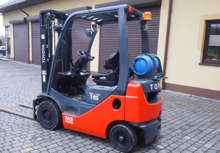 Wózek widłowy Toyota 8FGF15 2018 TRIPLEX system SAS (blokowanie tylnej osi) - رافعة شوكية تعمل بالغاز: صور 4 Wózek widłowy Toyota 8FGF15 2018 TRIPLEX system SAS (blokowanie tylnej osi) - رافعة شوكية تعمل بالغاز: صور 4