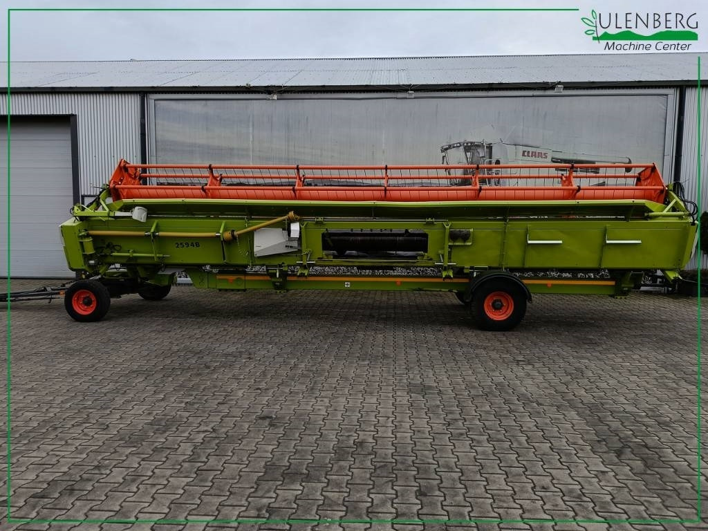 معدات آلة حصاد Claas Vario 900: صور 6