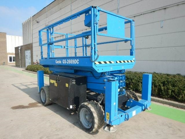 Genie GS2669DC - رافعات مقصية: صور 3 Genie GS2669DC - رافعات مقصية: صور 3