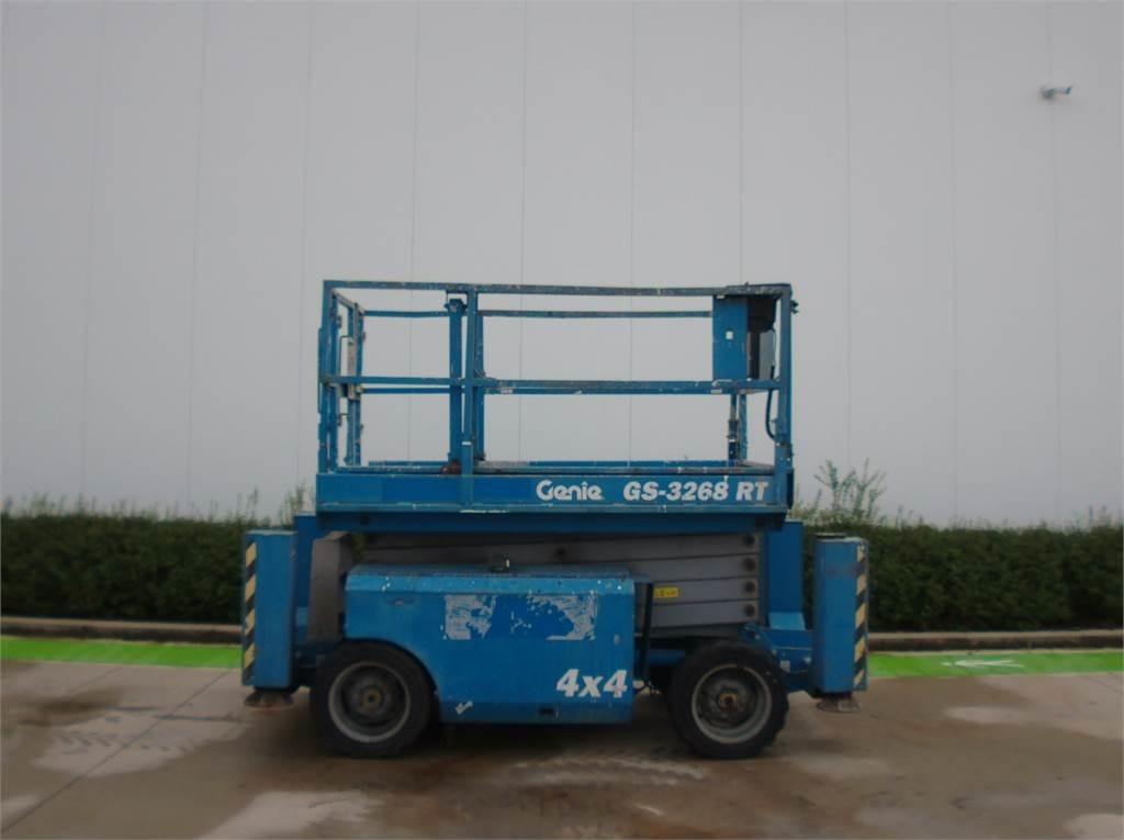 Genie GS3268RT - رافعات مقصية: صور 1 Genie GS3268RT - رافعات مقصية: صور 1
