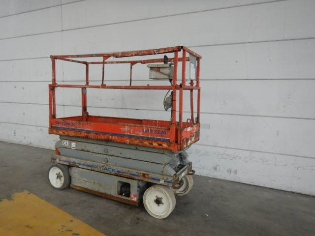 SkyJack SJ3220 - رافعات مقصية: صور 2 SkyJack SJ3220 - رافعات مقصية: صور 2