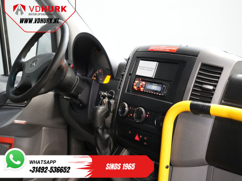 Mercedes-Benz Sprinter 313 2.2 CDI Aut. L2H2 € 10.648 Incl. BTW EXPORT Combi/ 9 Persoons/ Kombi/ 9P/ Airco/ Rolstoellift/ Electr. deur/ - صغيرة, ميكروباص: صور 3 Mercedes-Benz Sprinter 313 2.2 CDI Aut. L2H2 € 10.648 Incl. BTW EXPORT Combi/ 9 Persoons/ Kombi/ 9P/ Airco/ Rolstoellift/ Electr. deur/ - صغيرة, ميكروباص: صور 3