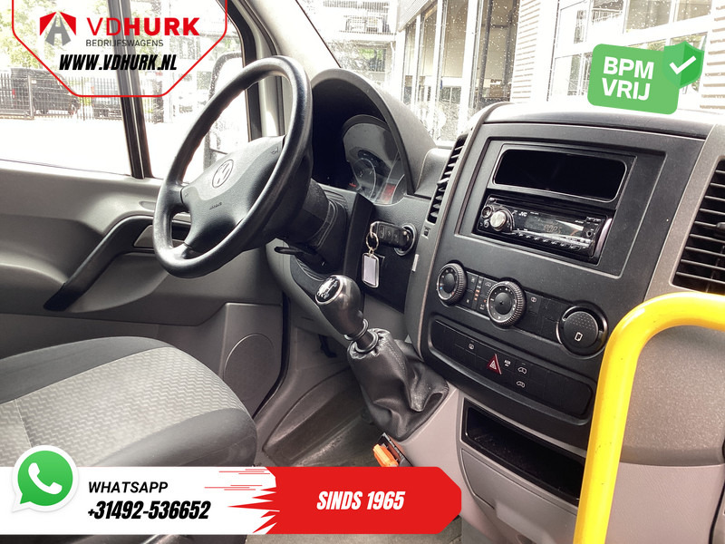 Volkswagen Crafter 35 2.0 TDI L3H2 EXPORT ONLY! €9.559 incl BTW/BPM Rolstoellift/ 9 Pers/ 9P/ Sidebars/ Rearbar/ Airco - صغيرة, ميكروباص: صور 3 Volkswagen Crafter 35 2.0 TDI L3H2 EXPORT ONLY! €9.559 incl BTW/BPM Rolstoellift/ 9 Pers/ 9P/ Sidebars/ Rearbar/ Airco - صغيرة, ميكروباص: صور 3