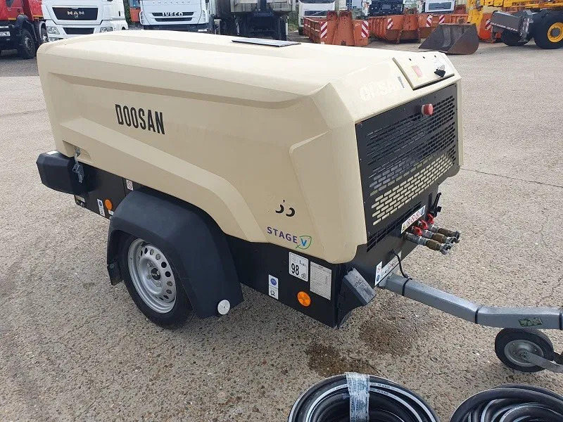 Doosan Doosan 77.55- stock id116 - ضاغط الهواء: صور 1 Doosan Doosan 77.55- stock id116 - ضاغط الهواء: صور 1