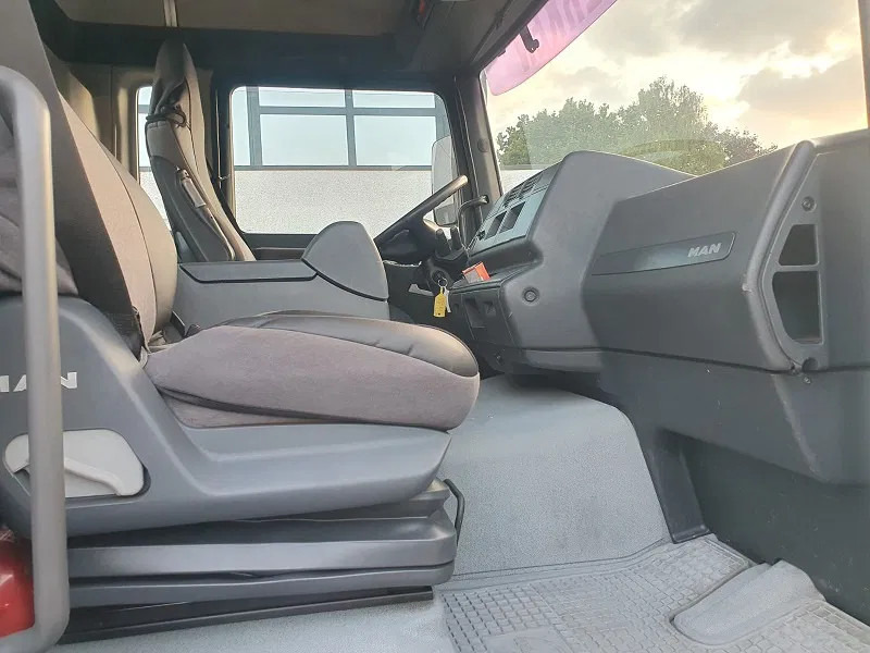 MAN TG 310 A - شاحنة ذات الخطاف: صور 5 MAN TG 310 A - شاحنة ذات الخطاف: صور 5