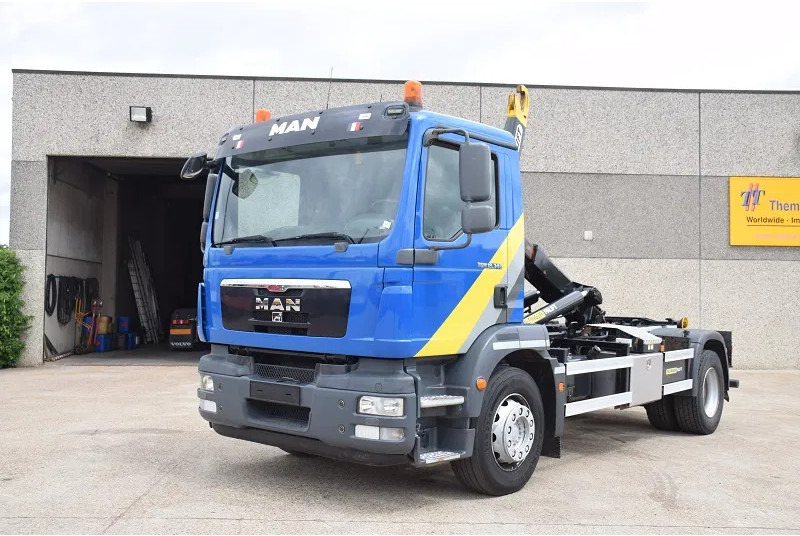 MAN TGM 18.340 - شاحنة ذات الخطاف: صور 3 MAN TGM 18.340 - شاحنة ذات الخطاف: صور 3
