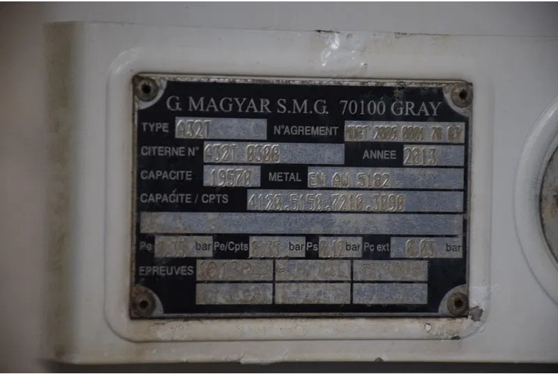 شاحنة صهريج MAN TGM 26.340: صور 13