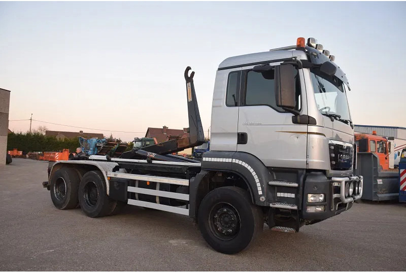MAN TGS 33.400 - شاحنة ذات الخطاف: صور 5 MAN TGS 33.400 - شاحنة ذات الخطاف: صور 5