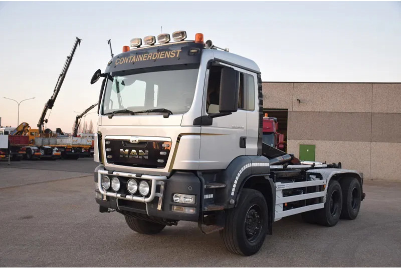 MAN TGS 33.400 - شاحنة ذات الخطاف: صور 2 MAN TGS 33.400 - شاحنة ذات الخطاف: صور 2