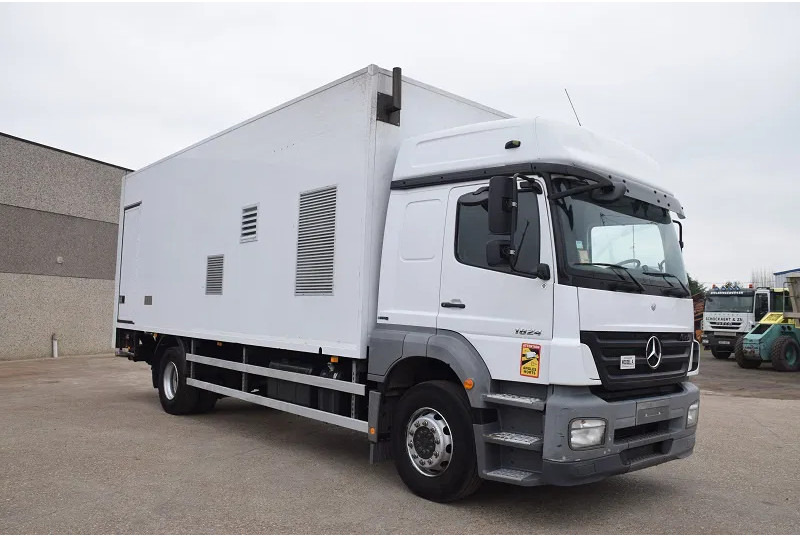 Mercedes-Benz Axor 1824 - بصندوق مغلق شاحنة: صور 4 Mercedes-Benz Axor 1824 - بصندوق مغلق شاحنة: صور 4