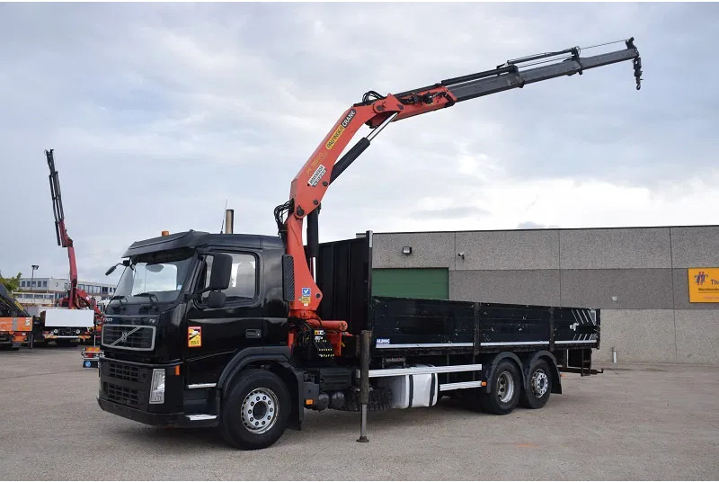 Volvo FM 330 - شاحنة كرين: صور 1 Volvo FM 330 - شاحنة كرين: صور 1