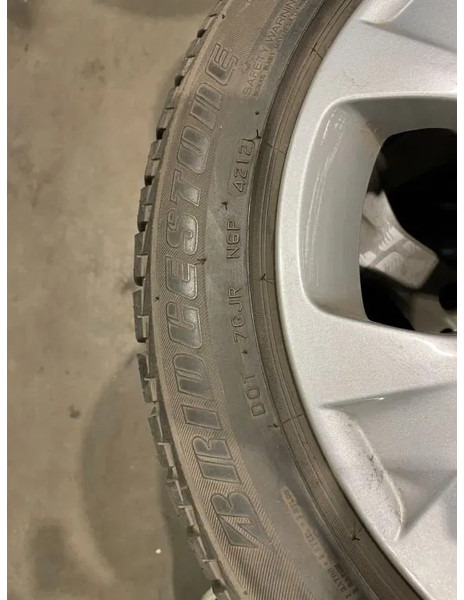 BMW *BMW velgen met Brigdestone banden *225/50 R17 - الإطارات والجنوط - سيارة: صور 3 BMW *BMW velgen met Brigdestone banden *225/50 R17 - الإطارات والجنوط - سيارة: صور 3