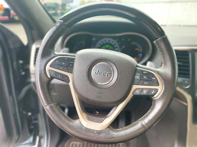 Jeep Grand Cherokee Jeep Grand Cherokee *Export*AHK 2,9t*zetelverw. voor-achter*elektr. zetels*adaptive cruise control - سيارة دفع رباعي: صور 5 Jeep Grand Cherokee Jeep Grand Cherokee *Export*AHK 2,9t*zetelverw. voor-achter*elektr. zetels*adaptive cruise control - سيارة دفع رباعي: صور 5