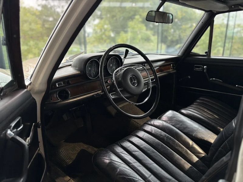 Mercedes-Benz 280SE *OldTimer*Automaat*LerenZetels*Schuifdak* - سيارة: صور 2 Mercedes-Benz 280SE *OldTimer*Automaat*LerenZetels*Schuifdak* - سيارة: صور 2