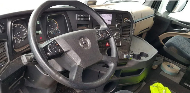 Mercedes-Benz Actros 1842 MLS - شاحنة جرار: صور 3 Mercedes-Benz Actros 1842 MLS - شاحنة جرار: صور 3
