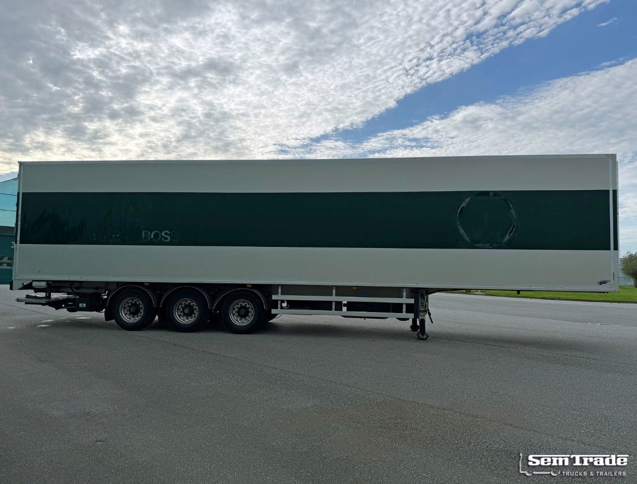 Burg VAN Beurden Isolated BOX Hydrarolls Carrier Vector 1550 Tail Lift Holland-Trailer - مبردة نصف مقطورة: صور 5 Burg VAN Beurden Isolated BOX Hydrarolls Carrier Vector 1550 Tail Lift Holland-Trailer - مبردة نصف مقطورة: صور 5
