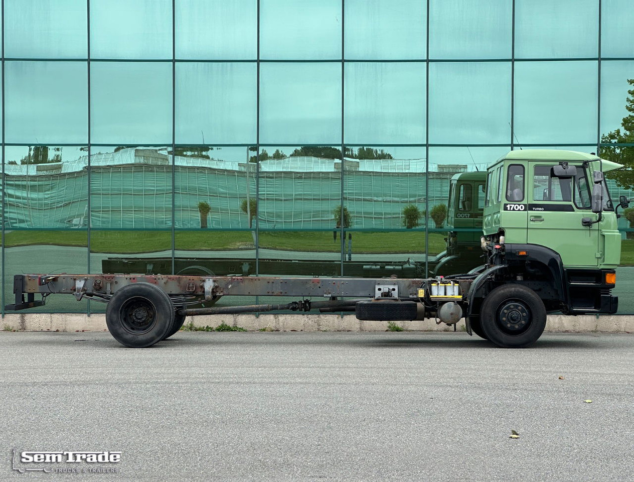 DAF 1700 Chassis 469.000 KM Cabine IN Super Conditie - الشاسيه شاحنة: صور 5 DAF 1700 Chassis 469.000 KM Cabine IN Super Conditie - الشاسيه شاحنة: صور 5