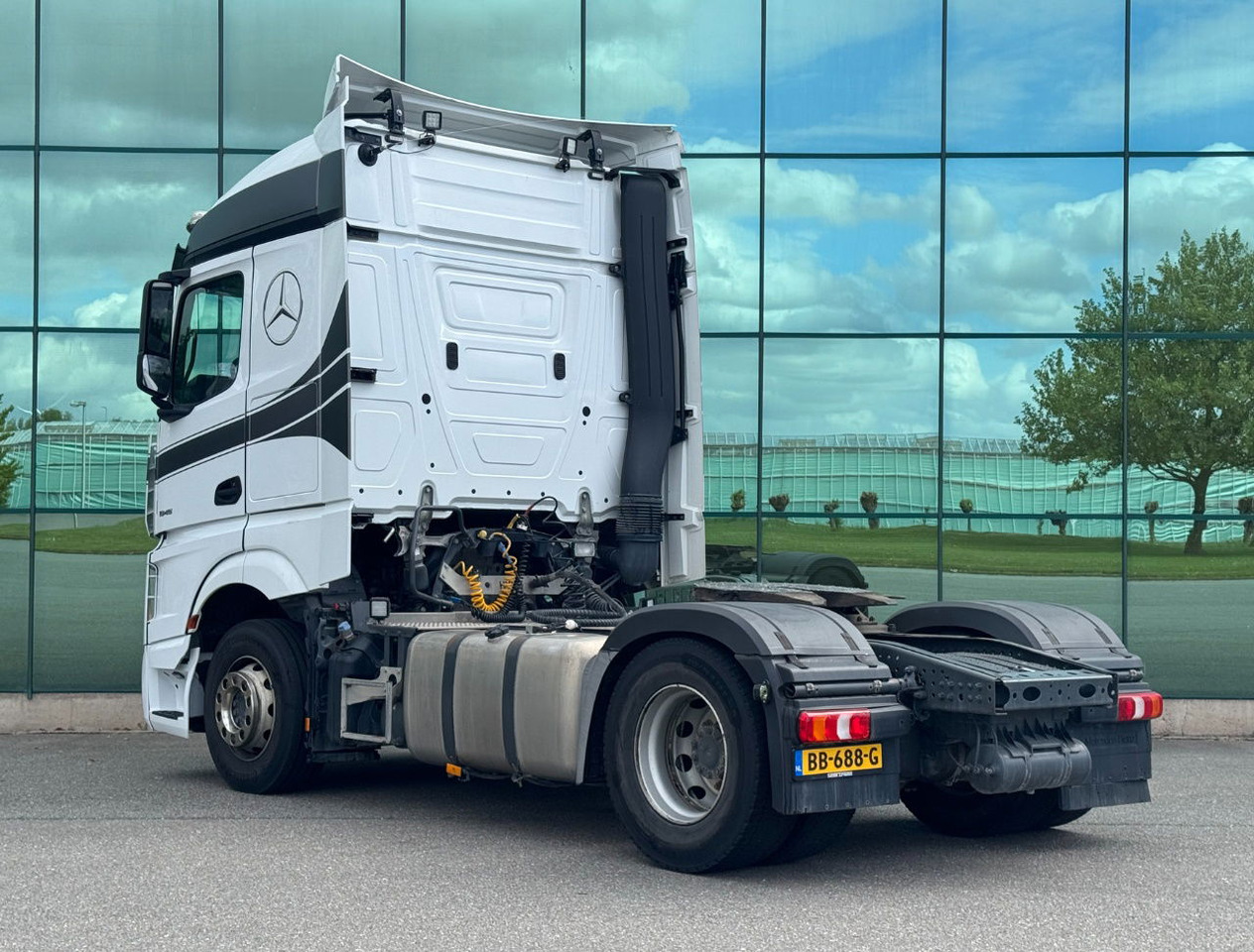 Mercedes-Benz Actros 1945 382.000 KM NEW TUV APK PTO + Hydraulics TOP Condition - شاحنة جرار: صور 3 Mercedes-Benz Actros 1945 382.000 KM NEW TUV APK PTO + Hydraulics TOP Condition - شاحنة جرار: صور 3