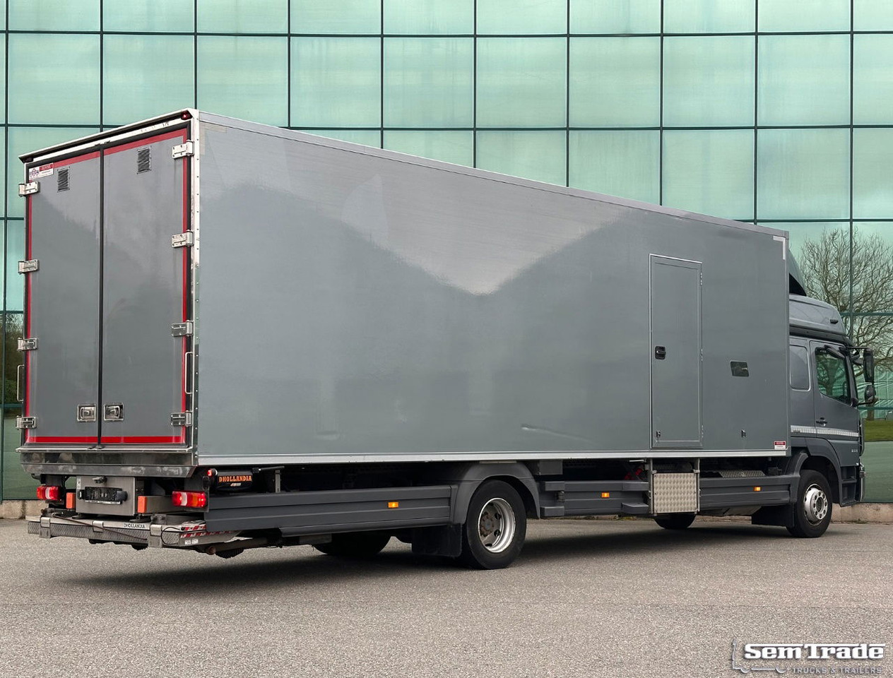 Mercedes-Benz Atego 1221 Euro 6 Isolated BOX + Heater Side Door Tail Lift 336.00 - بصندوق مغلق شاحنة: صور 4 Mercedes-Benz Atego 1221 Euro 6 Isolated BOX + Heater Side Door Tail Lift 336.00 - بصندوق مغلق شاحنة: صور 4