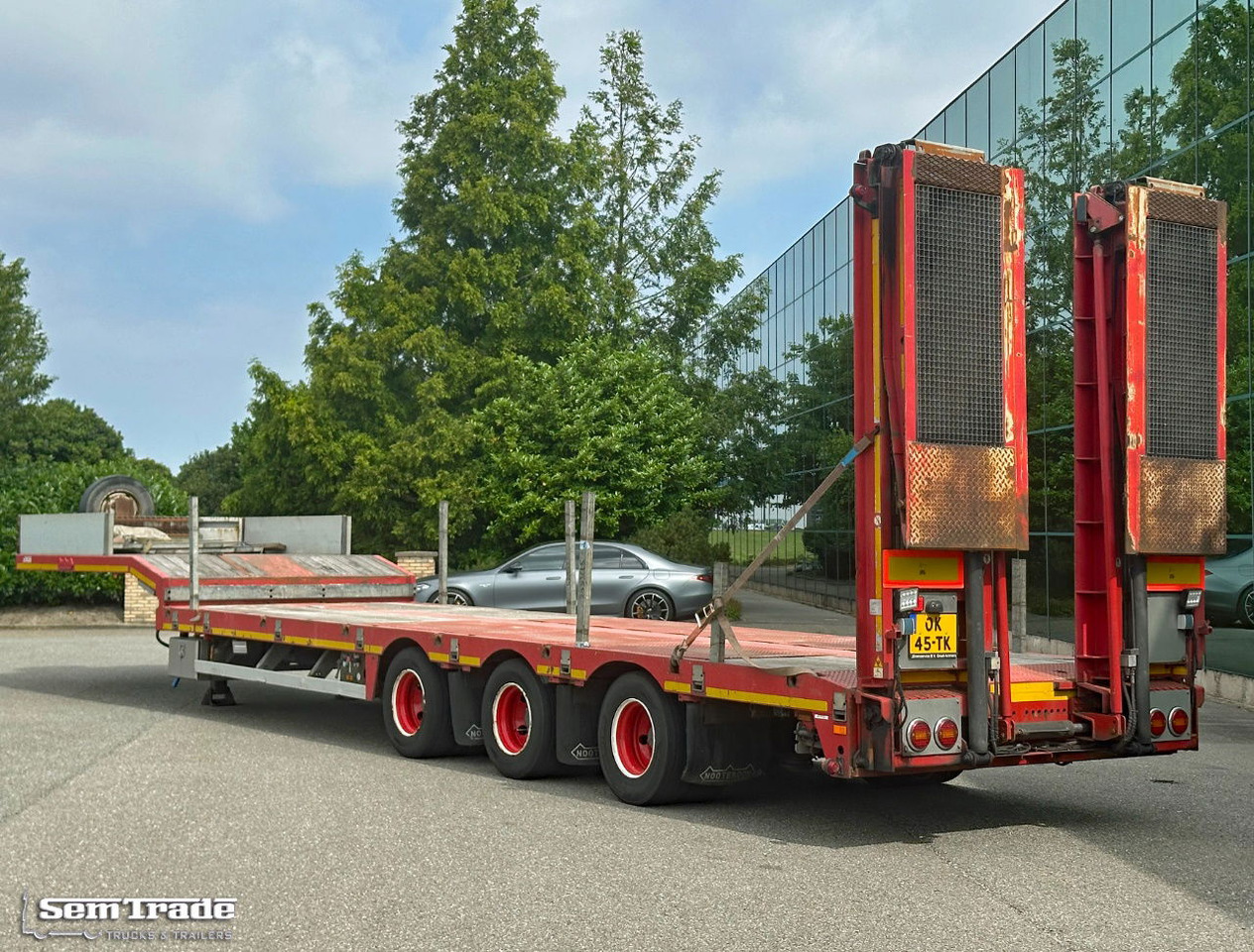 Nooteboom Osds-48-03V Stuuras 680 CM Uitschuifbaar Hydraulische Laadrampen Super - عربة مسطحة منخفضة نصف مقطورة: صور 3 Nooteboom Osds-48-03V Stuuras 680 CM Uitschuifbaar Hydraulische Laadrampen Super - عربة مسطحة منخفضة نصف مقطورة: صور 3