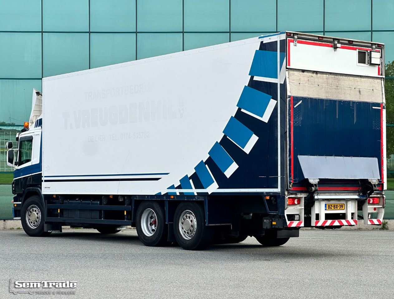 Scania P360 6X2 Euro 5 Manual Gearbox Tail Lift VAN Beurden Isolated BOX Holland-Truck - بصندوق مغلق شاحنة: صور 3 Scania P360 6X2 Euro 5 Manual Gearbox Tail Lift VAN Beurden Isolated BOX Holland-Truck - بصندوق مغلق شاحنة: صور 3