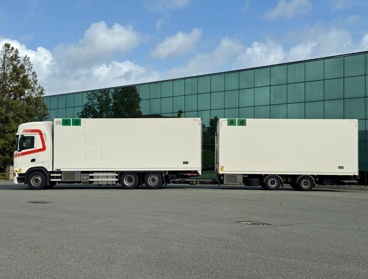 Scania S500 6X2 Retarder 50 CC Combi 2x Taillift TOP Condition Holland Truck - مبردة شاحنة: صور 2 Scania S500 6X2 Retarder 50 CC Combi 2x Taillift TOP Condition Holland Truck - مبردة شاحنة: صور 2