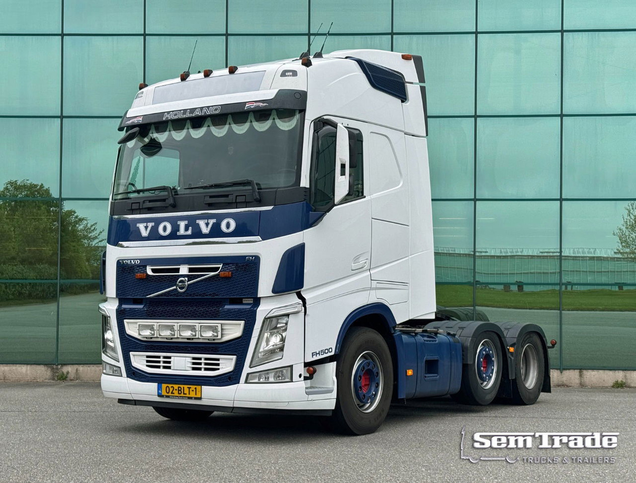 Volvo FH Globetrotter 6X2 701.000 KM Super Condition NL Truck - شاحنة جرار: صور 1 Volvo FH Globetrotter 6X2 701.000 KM Super Condition NL Truck - شاحنة جرار: صور 1