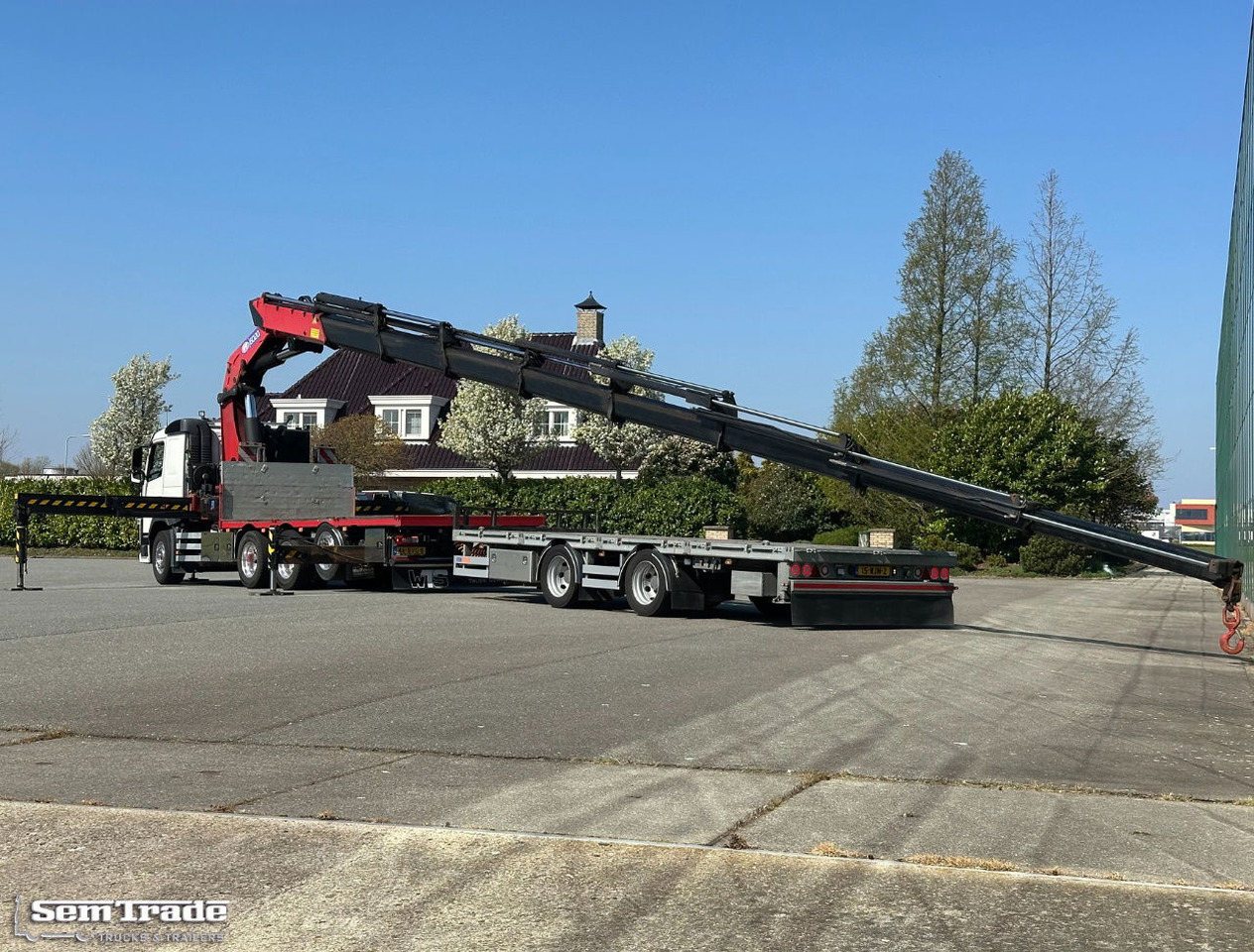 Volvo FMX 540 8X4 HMF 6020 K8 Kraan 231.000 KM + 2023 Sterk Trailer Super Condit - شاحنة كرين: صور 3 Volvo FMX 540 8X4 HMF 6020 K8 Kraan 231.000 KM + 2023 Sterk Trailer Super Condit - شاحنة كرين: صور 3
