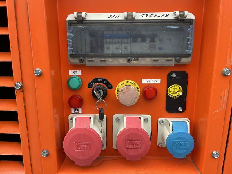 مجموعة المولدات Europower EPS 113 TDE: صور 8