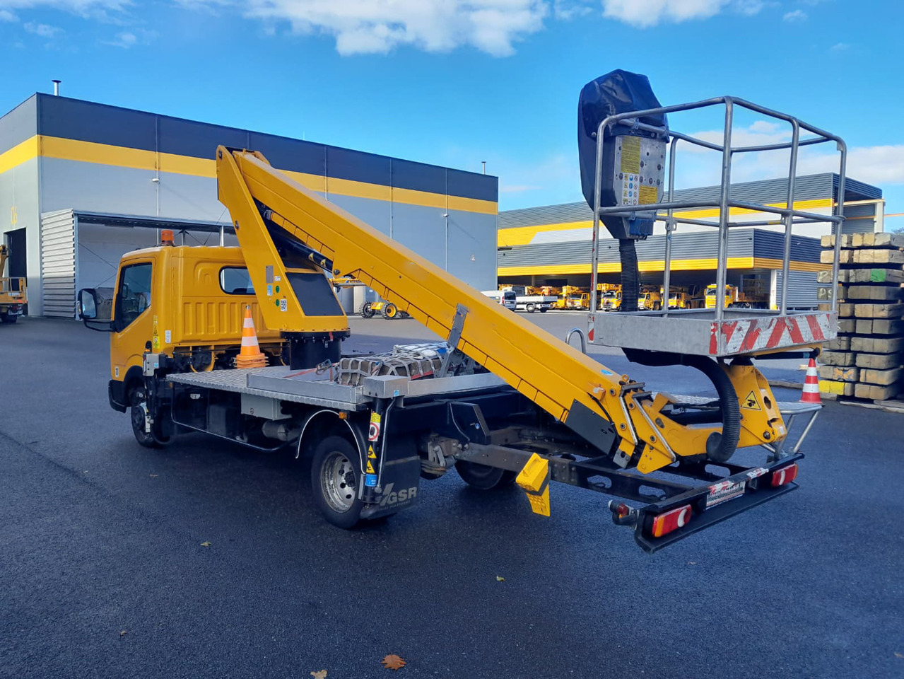 GSR E200T Comfort X - مصاعد الازدهار محمولة على شاحنة: صور 2 GSR E200T Comfort X - مصاعد الازدهار محمولة على شاحنة: صور 2