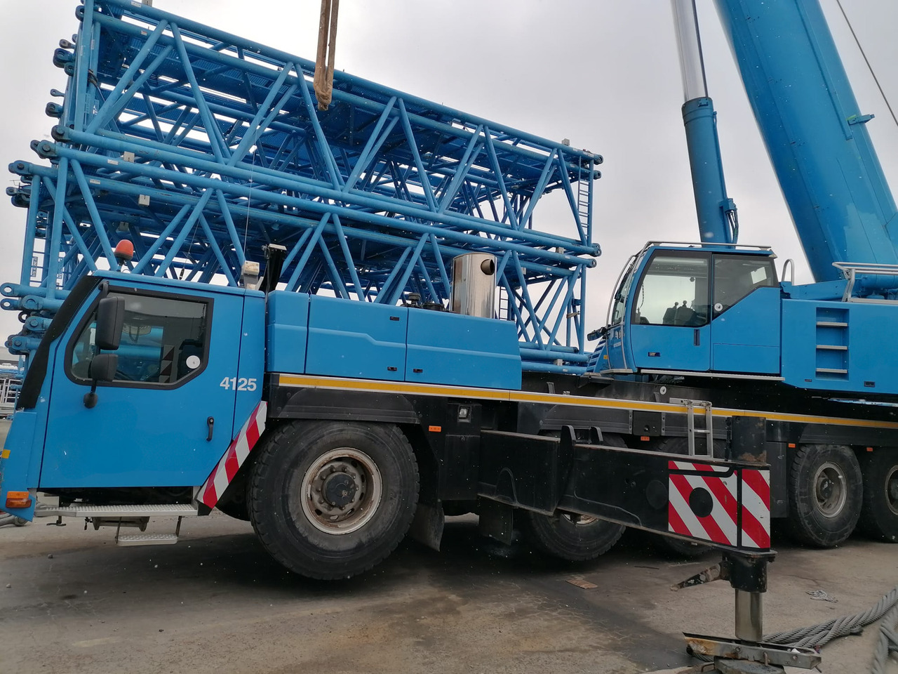 Liebherr LTM 1200-5.1 - موبايل كرين: صور 2 Liebherr LTM 1200-5.1 - موبايل كرين: صور 2