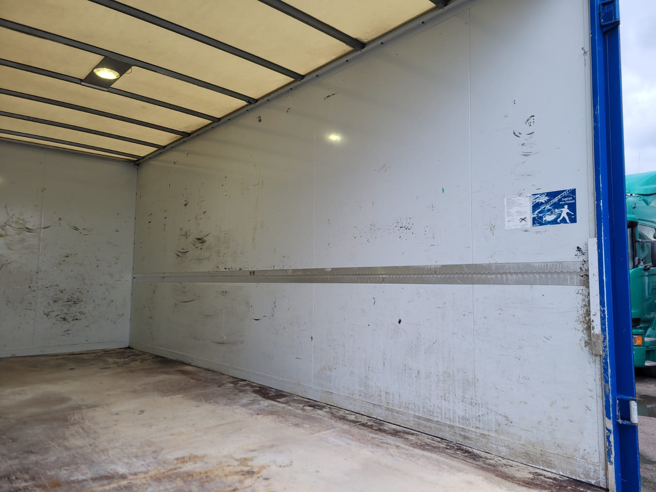 الشاحنات الصغيرة صندوق مغلق FORD TRANSIT KONTENER: صور 17