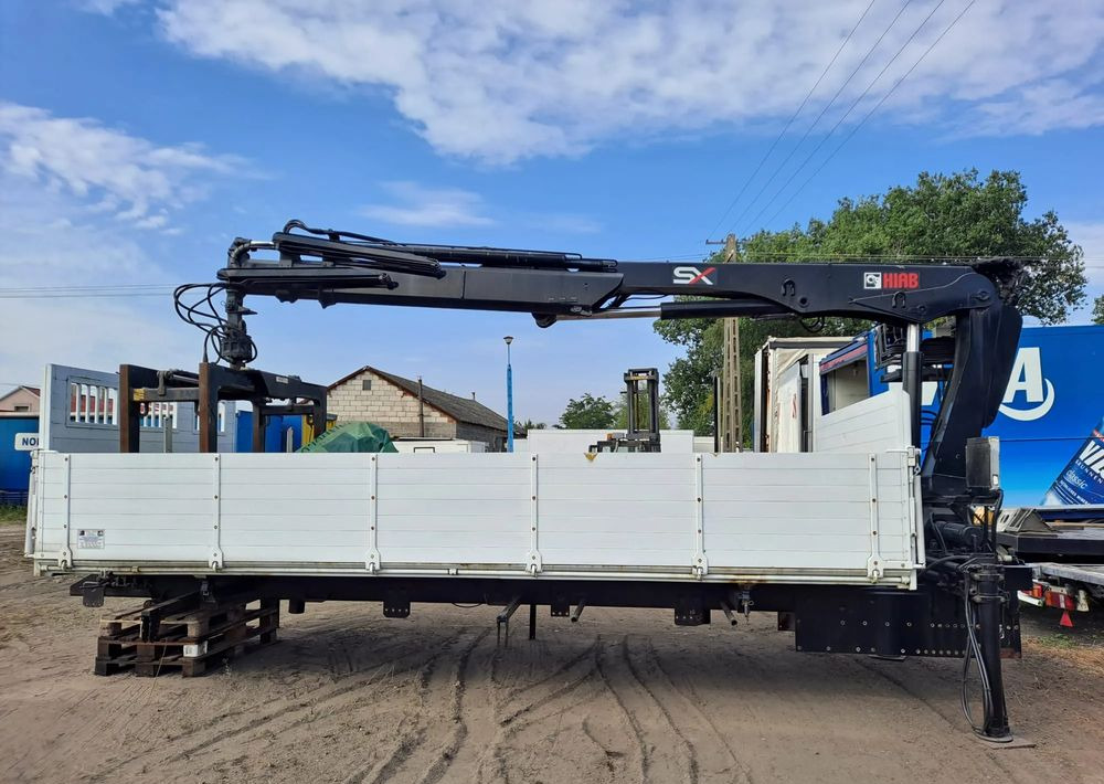 Mercedes-Benz Urządzenie dźwigowe HIAB XS122 - قلابات: صور 1 Mercedes-Benz Urządzenie dźwigowe HIAB XS122 - قلابات: صور 1