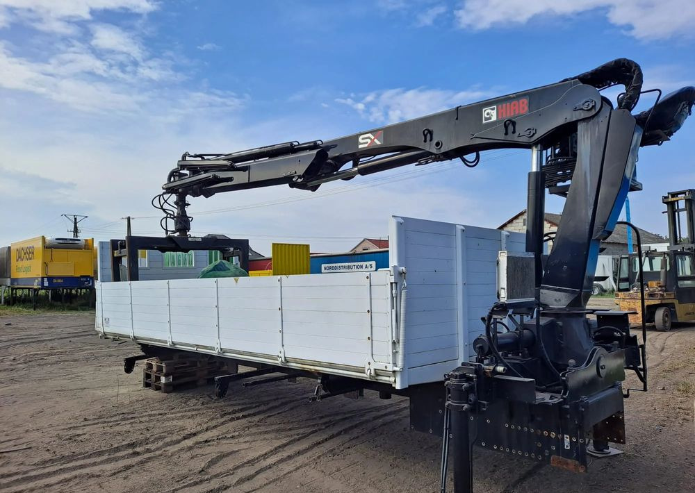 Mercedes-Benz Urządzenie dźwigowe HIAB XS122 - قلابات: صور 2 Mercedes-Benz Urządzenie dźwigowe HIAB XS122 - قلابات: صور 2