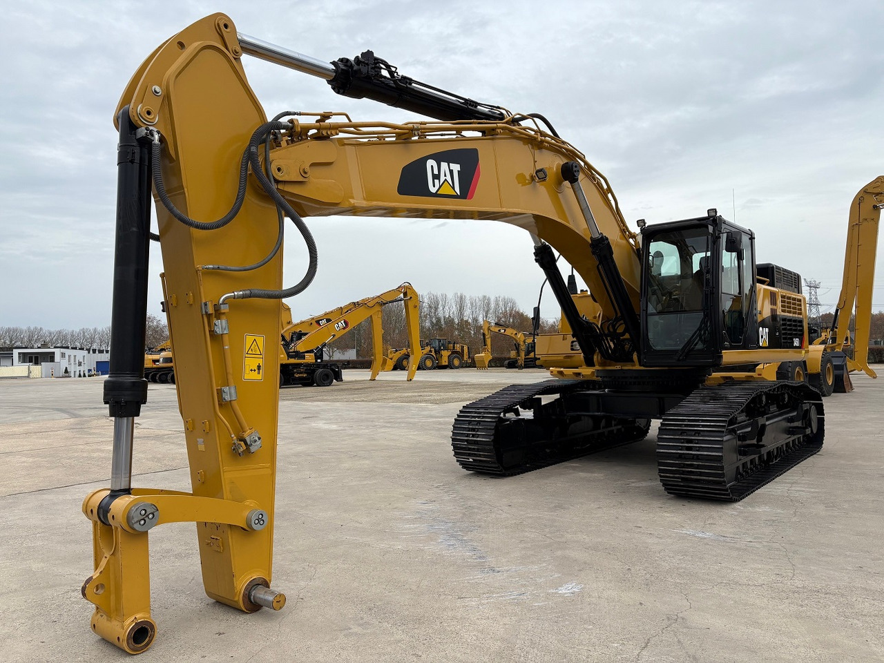 CATERPILLAR 345DL - حفارات زحافة: صور 3 CATERPILLAR 345DL - حفارات زحافة: صور 3