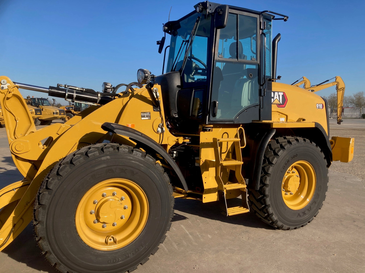 CATERPILLAR 910 - اللودر بعجل: صور 2 CATERPILLAR 910 - اللودر بعجل: صور 2