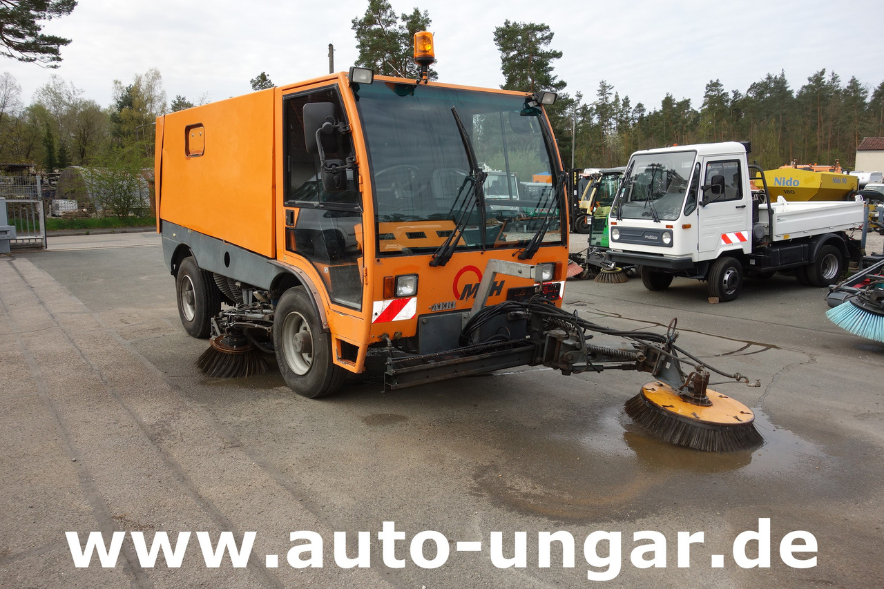 Aebi MFH 5000 Kehrmaschine Baujahr 2004 4-Rad Lenkung Wildkrautbesen - سياره كنس شوارع: صور 1 Aebi MFH 5000 Kehrmaschine Baujahr 2004 4-Rad Lenkung Wildkrautbesen - سياره كنس شوارع: صور 1