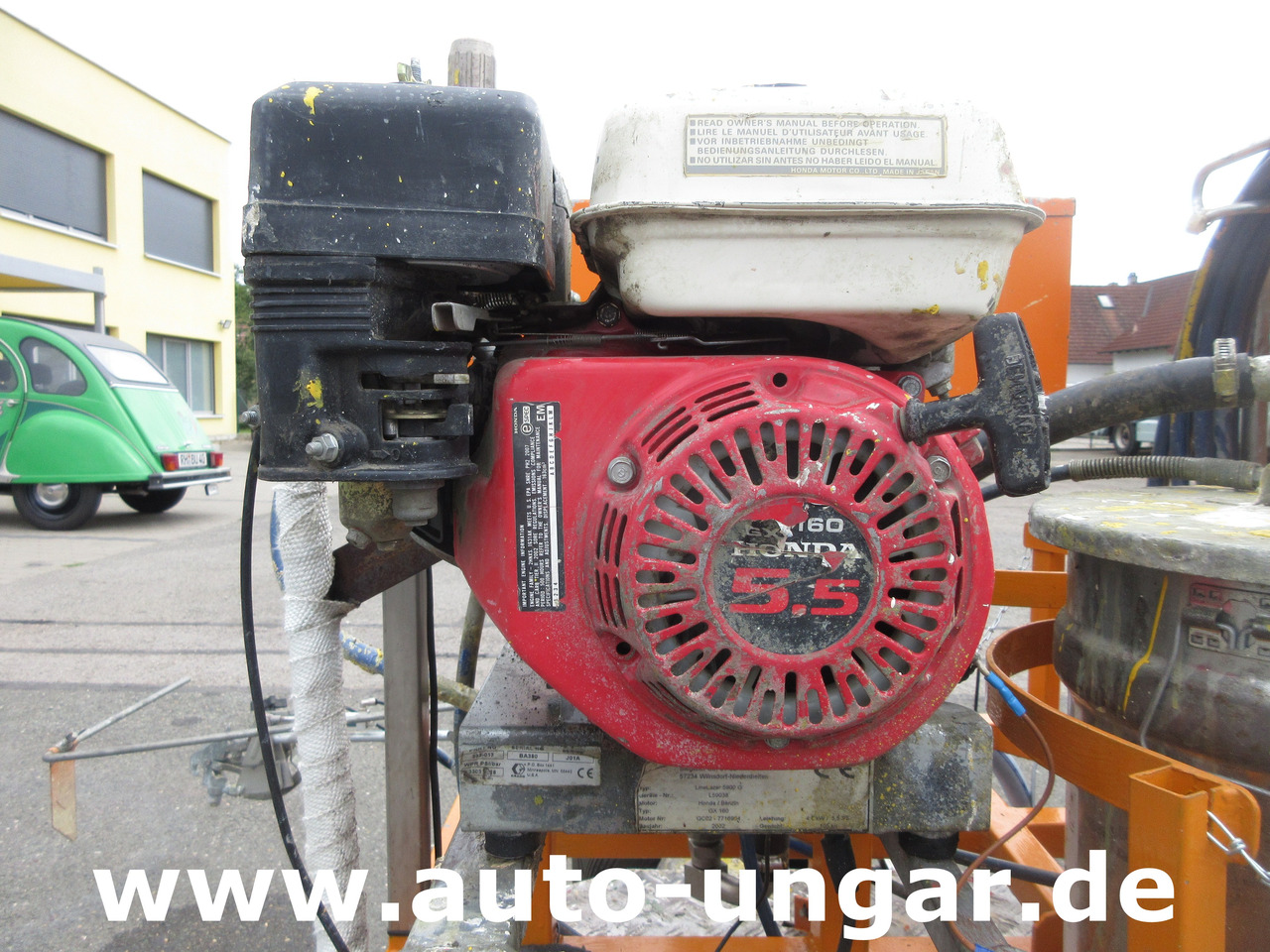 Graco LineLazer II 5900 auf Zindel VarioZet Linedriver Perlstreuer + Airless-Farb-Spritze Hofmann - آلة أسفلت: صور 4 Graco LineLazer II 5900 auf Zindel VarioZet Linedriver Perlstreuer + Airless-Farb-Spritze Hofmann - آلة أسفلت: صور 4