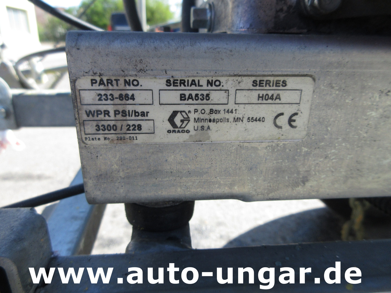 آلة أسفلت Graco LineLazer III 3900 Linedriver ride-on striper Roadmarking Straßenmarkierung: صور 9 آلة أسفلت Graco LineLazer III 3900 Linedriver ride-on striper Roadmarking Straßenmarkierung: صور 9