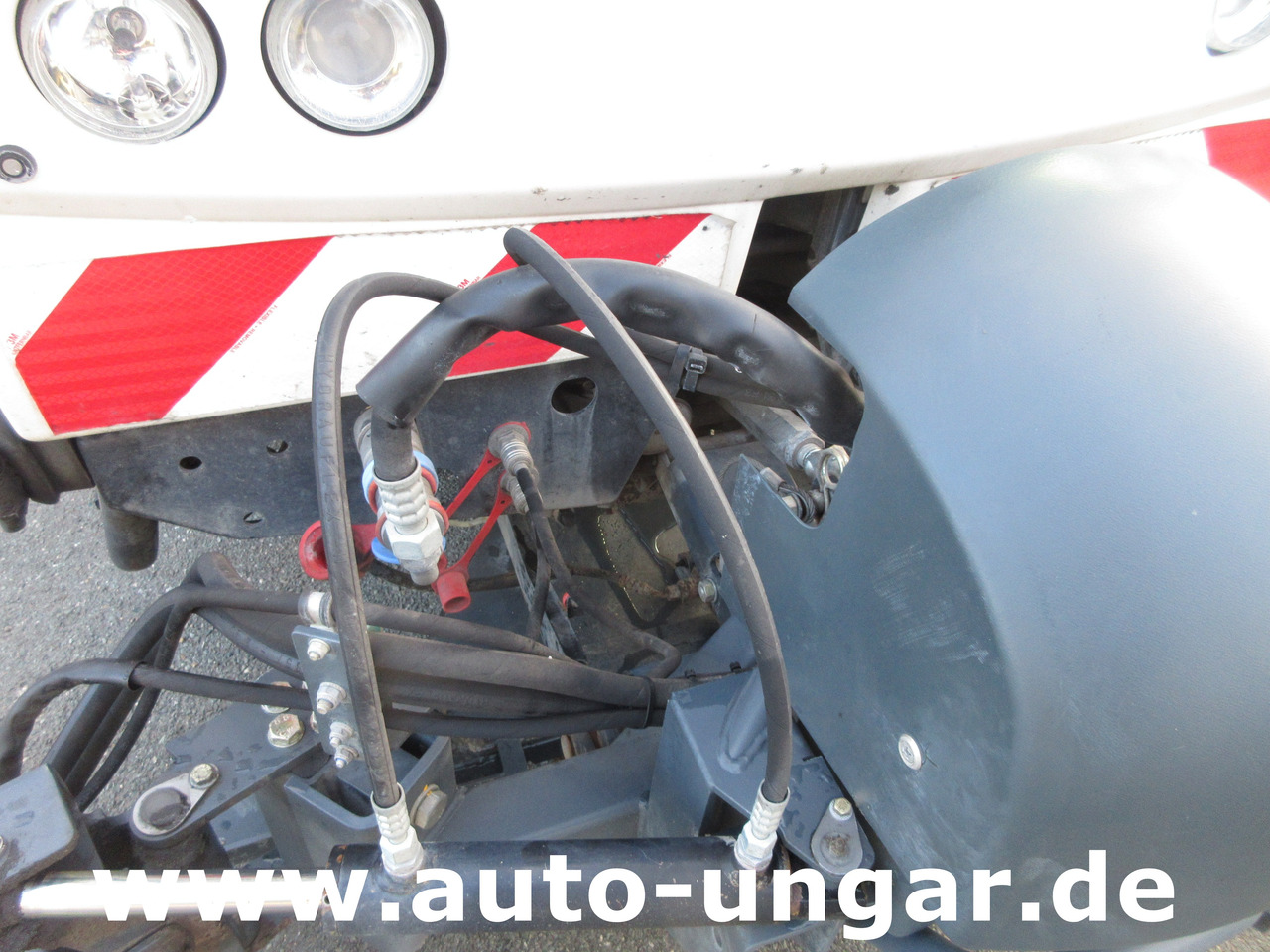 Hako CityMaster CM2000 2 Besen Baujahr 2015 Kehrmaschine 4-Rad-Lenkung - سياره كنس شوارع: صور 4 Hako CityMaster CM2000 2 Besen Baujahr 2015 Kehrmaschine 4-Rad-Lenkung - سياره كنس شوارع: صور 4