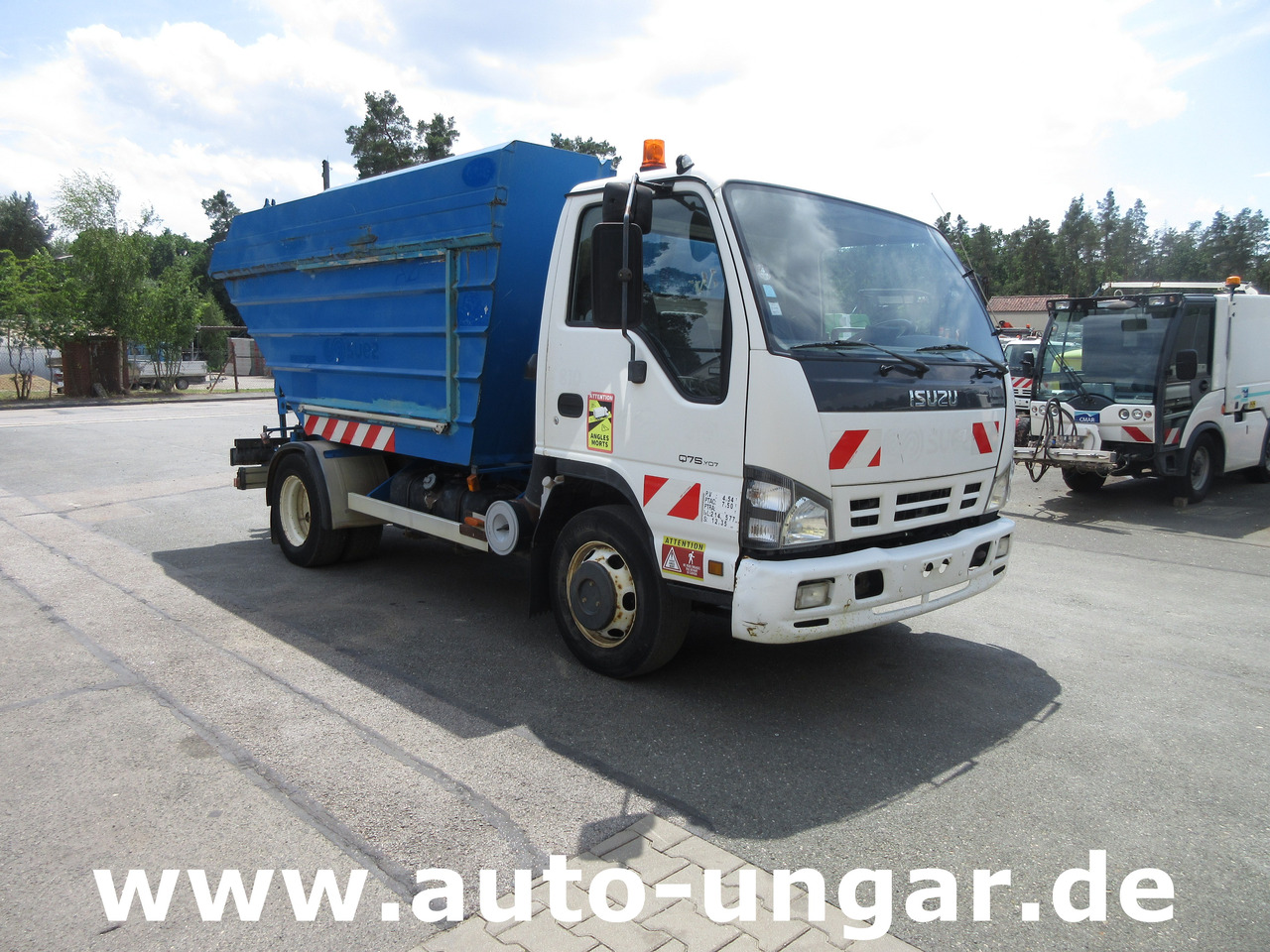 ISUZU NQR Smoother Q75 Y07 Müllwagen 8m³ TECNO 7.500kg Kipper Presse Lifter - شاحنة القمامة: صور 1 ISUZU NQR Smoother Q75 Y07 Müllwagen 8m³ TECNO 7.500kg Kipper Presse Lifter - شاحنة القمامة: صور 1