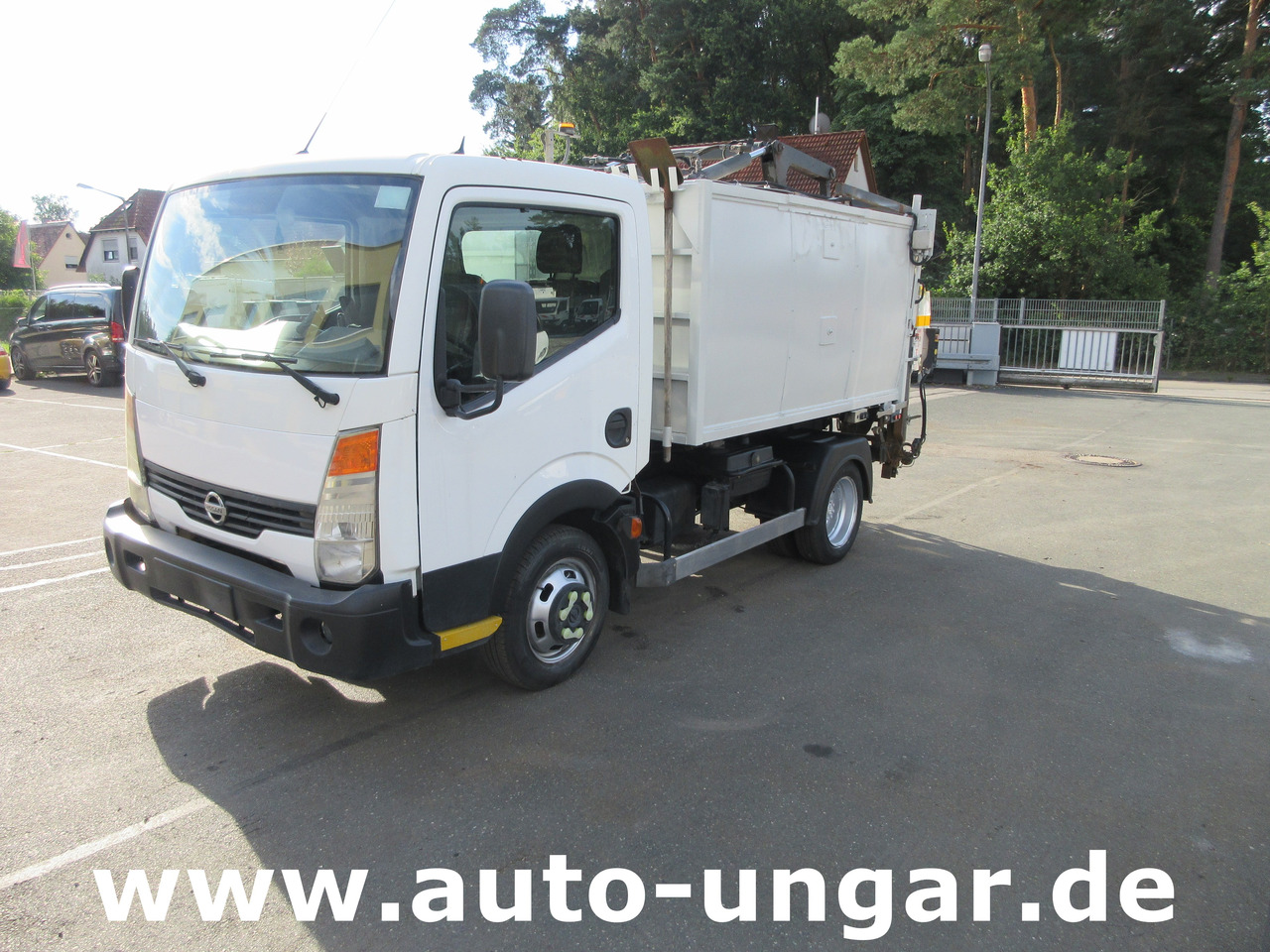 Nissan Cabstar 35.14 Mecagil Lebon Müllwagen BOM Garbage Truck 3.500kg - شاحنة القمامة: صور 3 Nissan Cabstar 35.14 Mecagil Lebon Müllwagen BOM Garbage Truck 3.500kg - شاحنة القمامة: صور 3